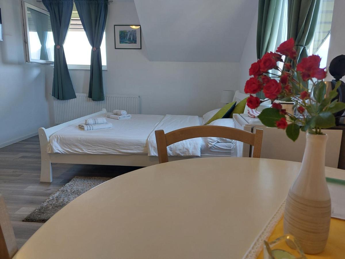 Katarica Hotel Korenica Luaran gambar